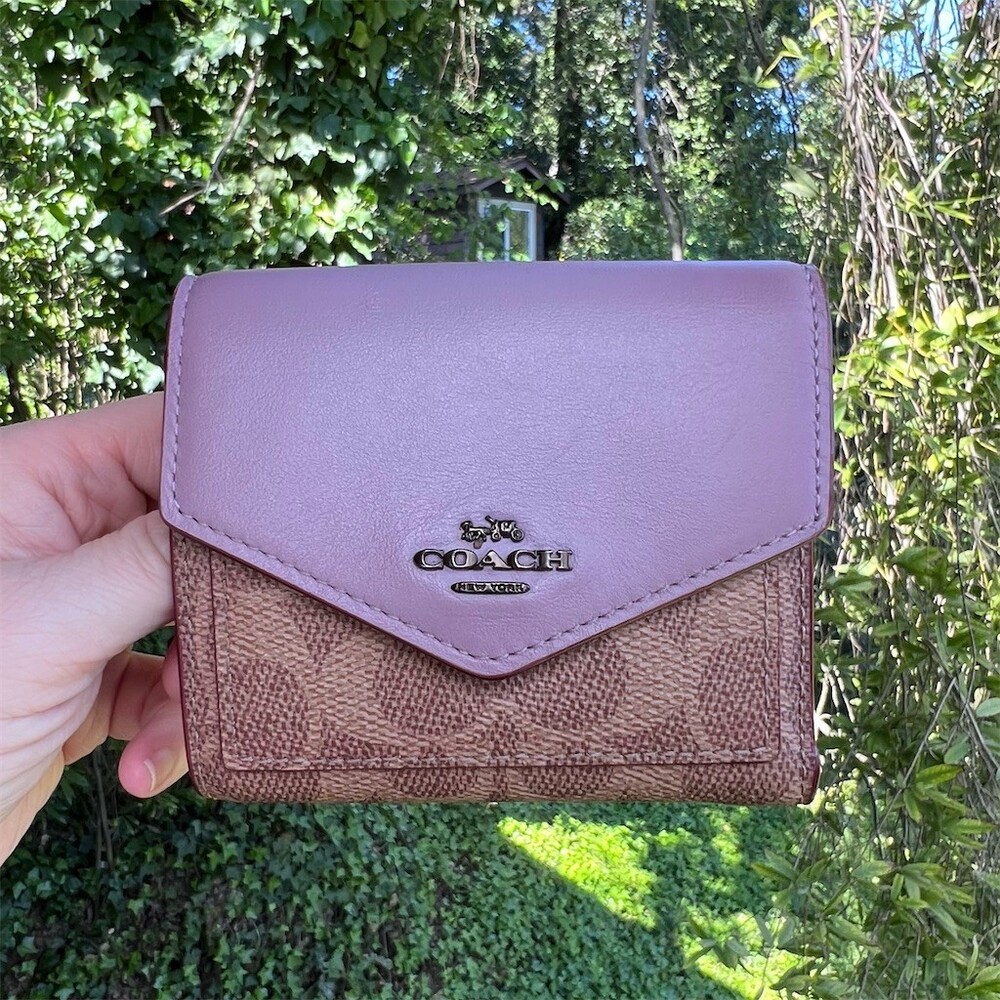 COACH Small Trifold Cardholder Wallet Tan/Purple w Gunmetal Hardware AUTHENTIC